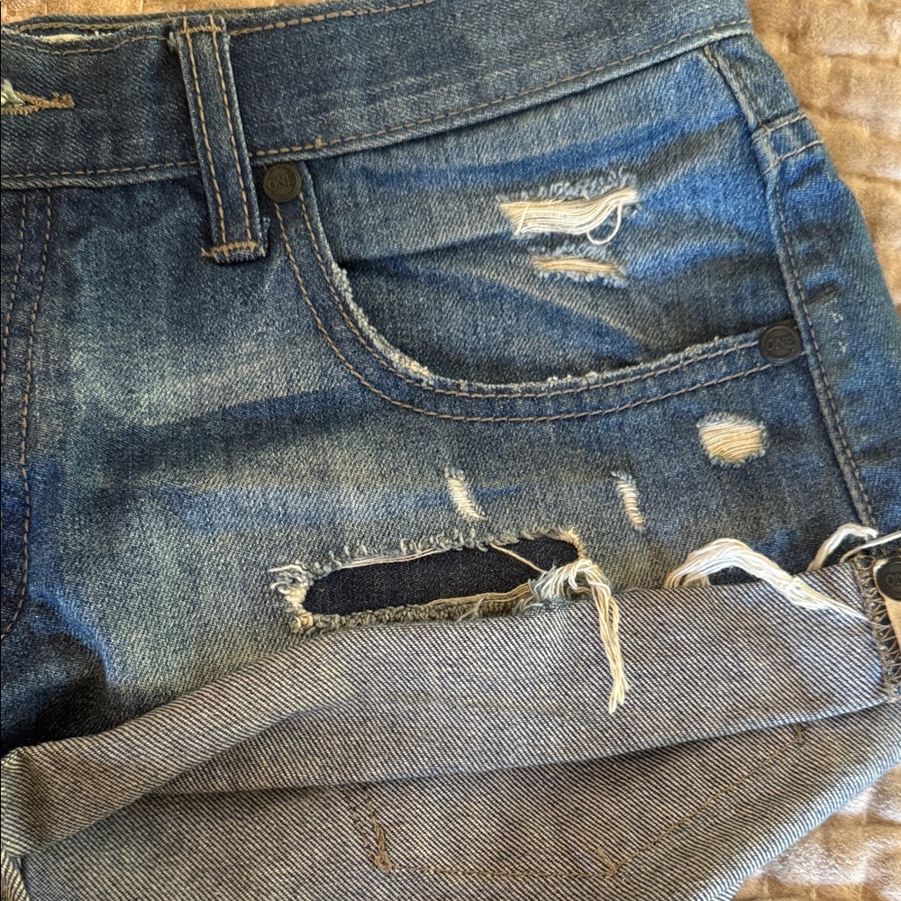 One Teaspoon bandits Distressed Denim Shorts - Picture 5 of 8